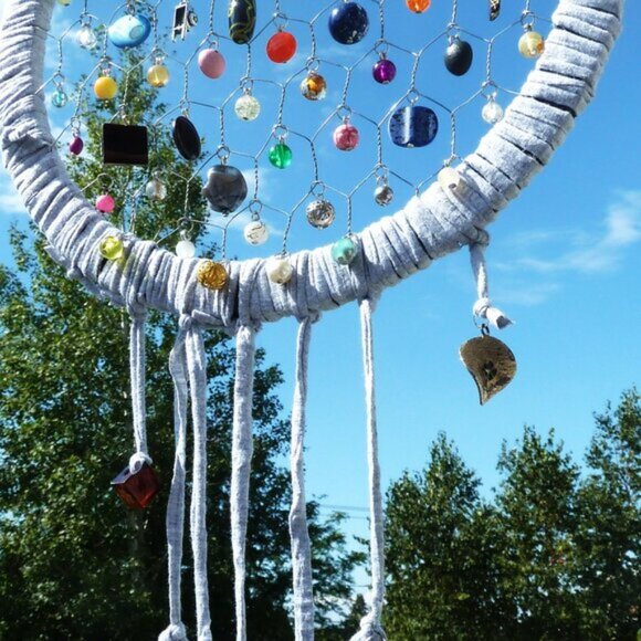 No. 2 Handmade beaded chicken cage - Picture 3 of 5